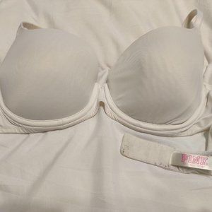 Victoria's Secret Wear Everywhere lightly lined bra